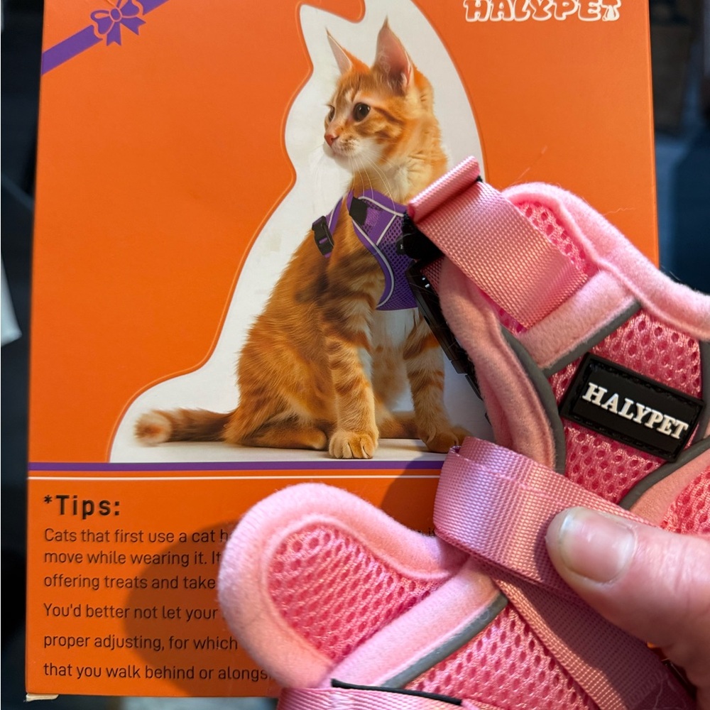 2 HALYPET Pink Cat Harnesses